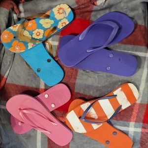 Lot of 4 Pair of Flip Flops